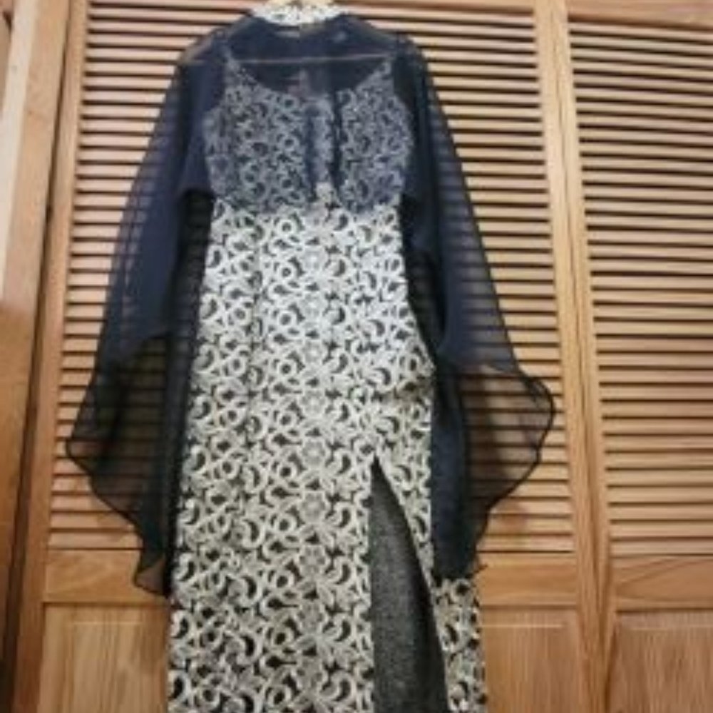 Aspeed Design Floral Lace Dress (Large)